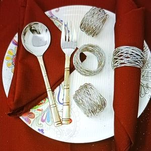 NIB! SS Wire Napkin Ring Set
